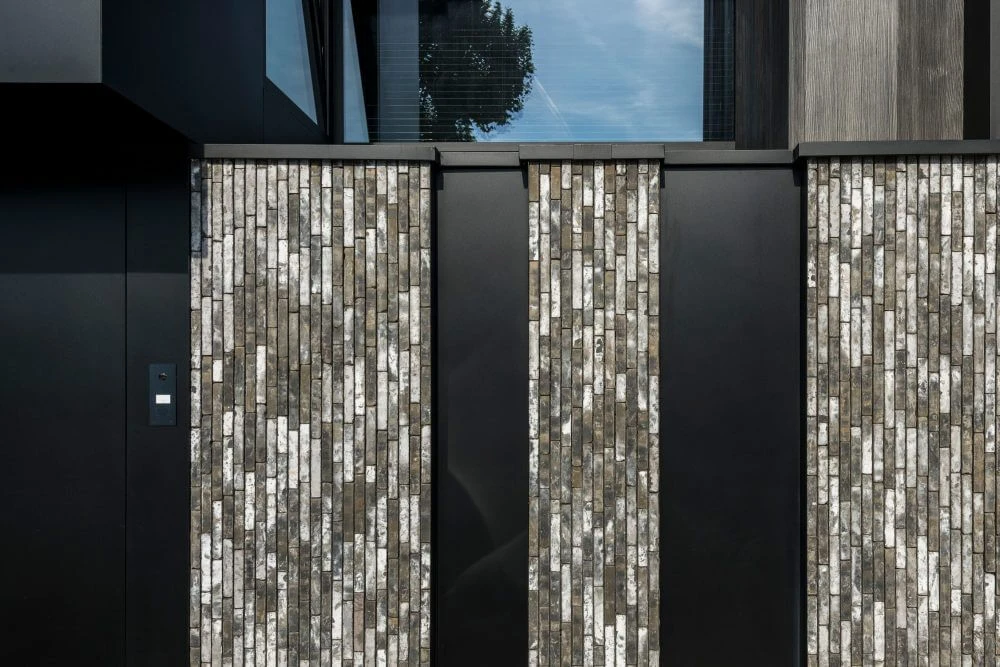 Кирпич ручной формовки Metropolis Vesta Black Фото №9